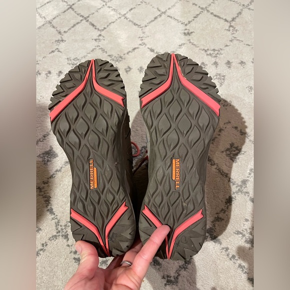 Merrell Women’s Siren Q2 Mid WP Hiking Boot Boulder Size 8.5M US - Picture 6 of 8